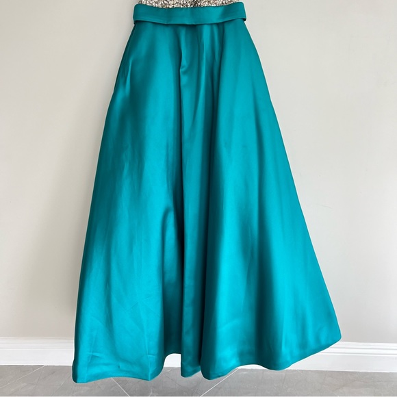 JOVANI Teal Beaded Sequins Halter Wedding Ball Gown Formal Evening Dress Sz 8 - Picture 5 of 16